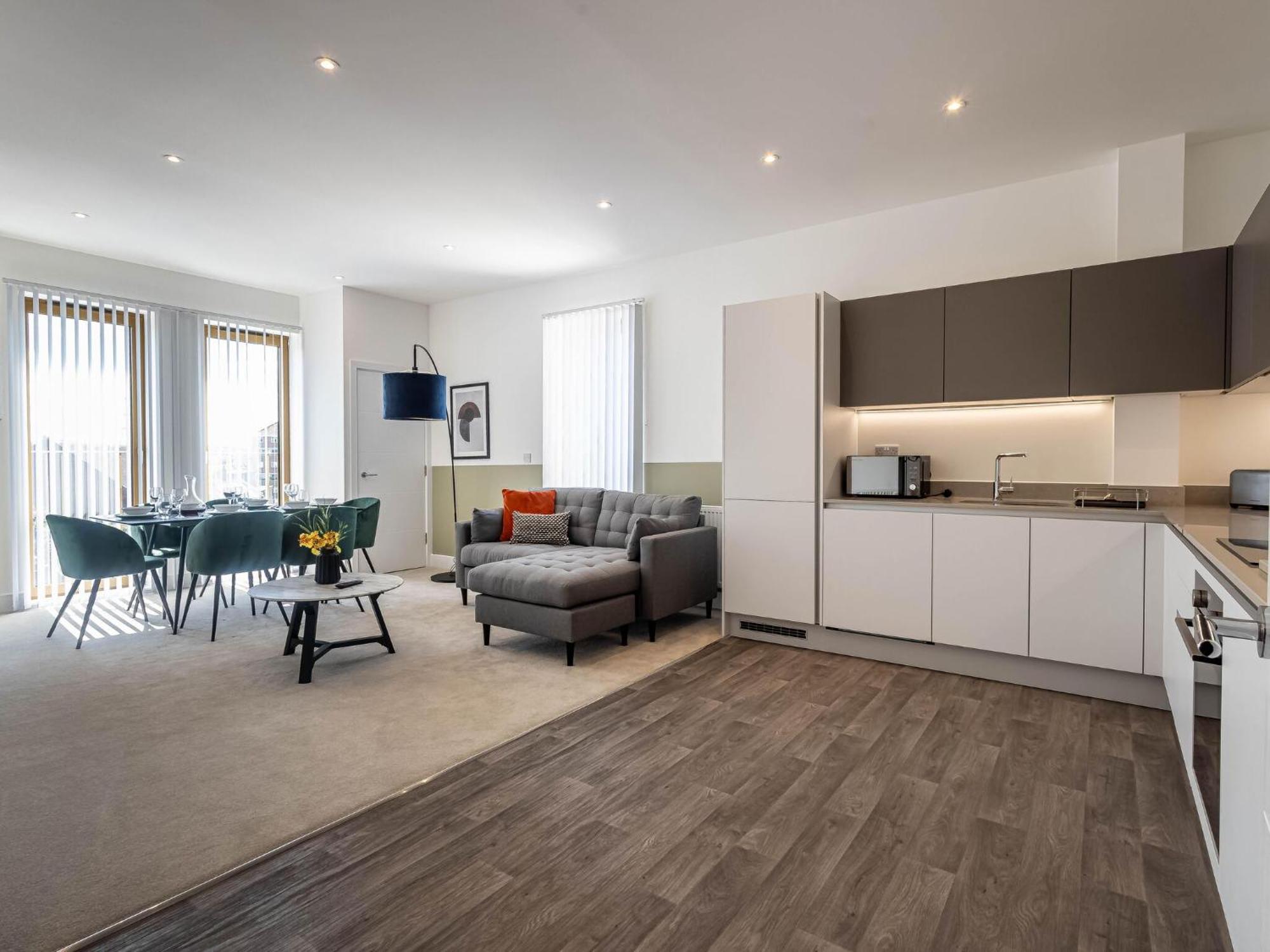 Modern Apartments With Balcony In Merton Near Wimbledon By Sojo Stay Митчам Экстерьер фото