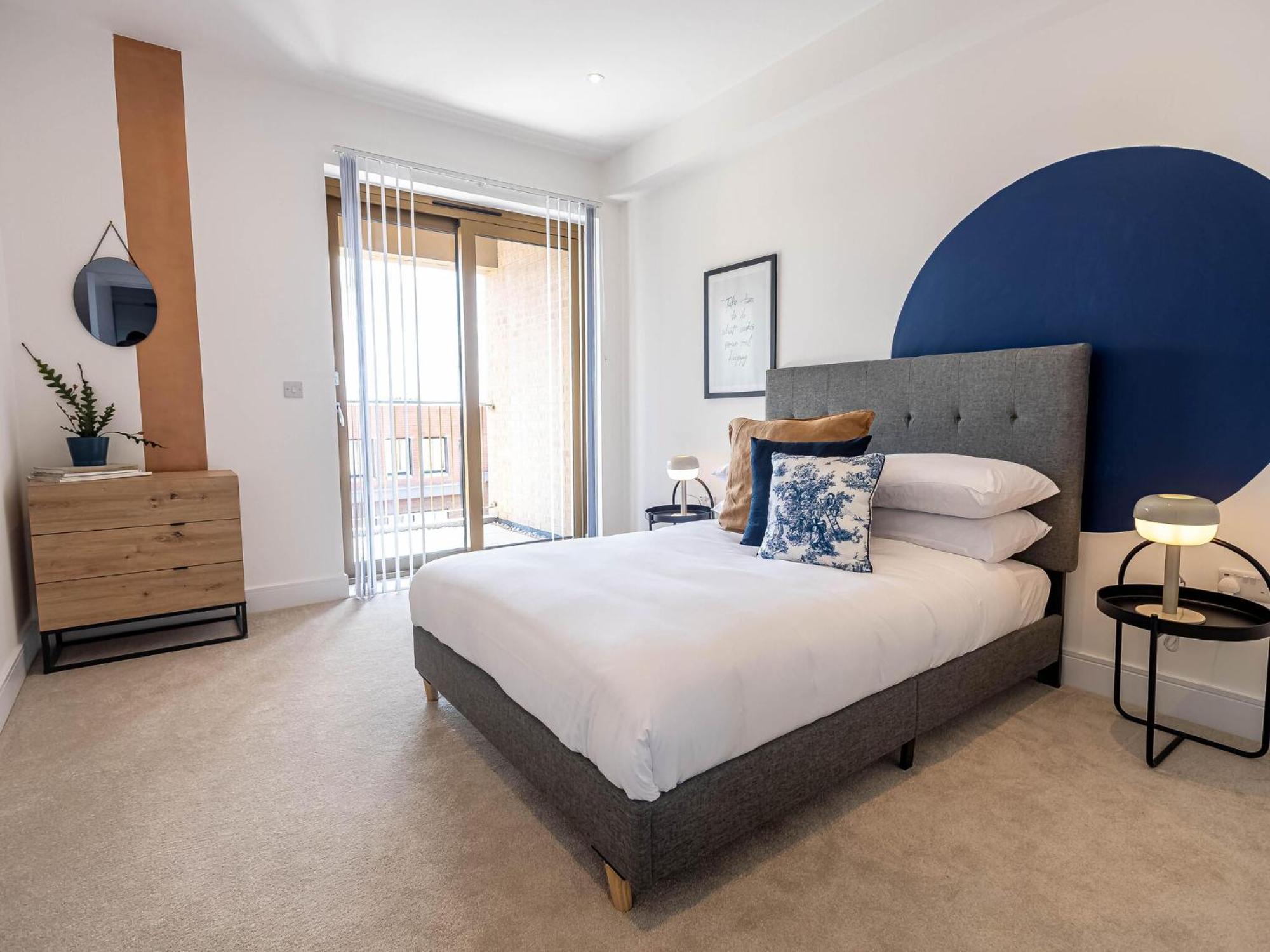 Modern Apartments With Balcony In Merton Near Wimbledon By Sojo Stay Митчам Экстерьер фото