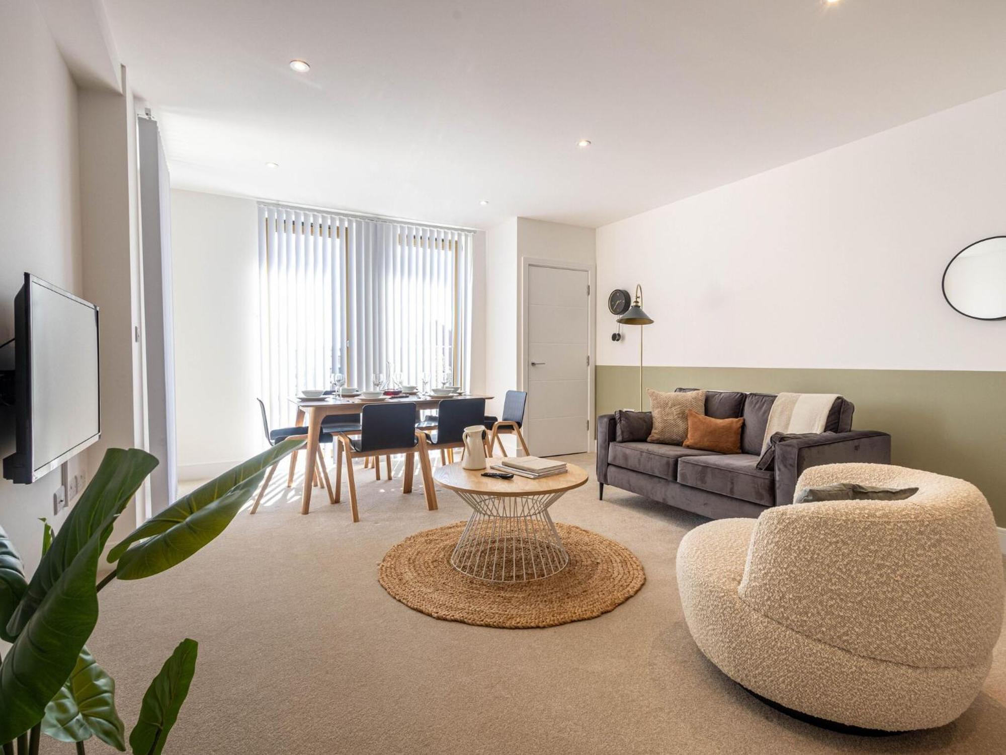 Modern Apartments With Balcony In Merton Near Wimbledon By Sojo Stay Митчам Экстерьер фото